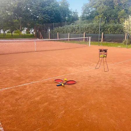 Tenisz Vendeghaz * Ordacsehi