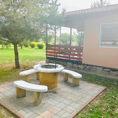 Tenisz Vendeghaz Διαμέρισμα Ordacsehi